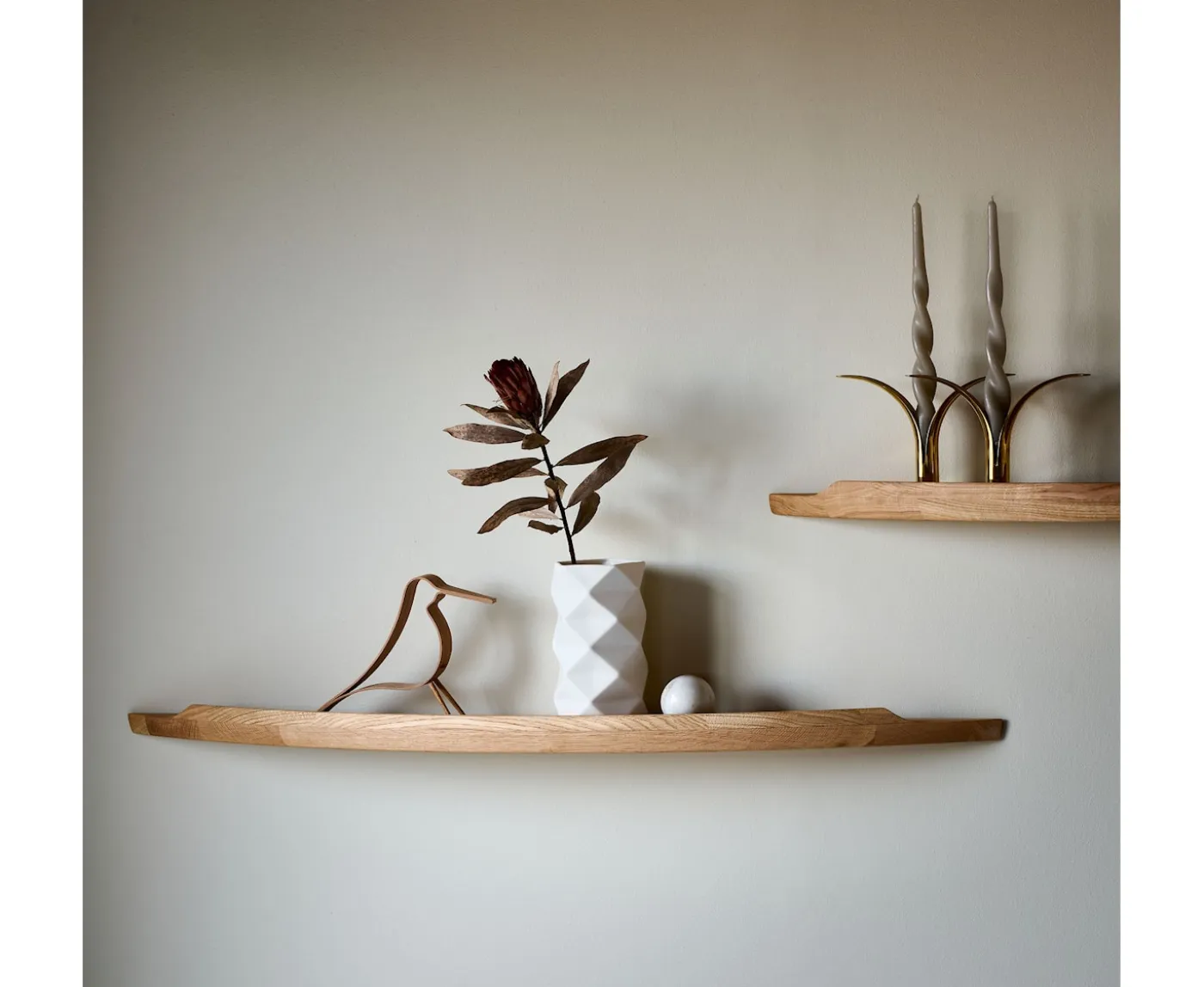 Aakjaer Furniture Arcus Vägghylla Nature Oil Oak Large