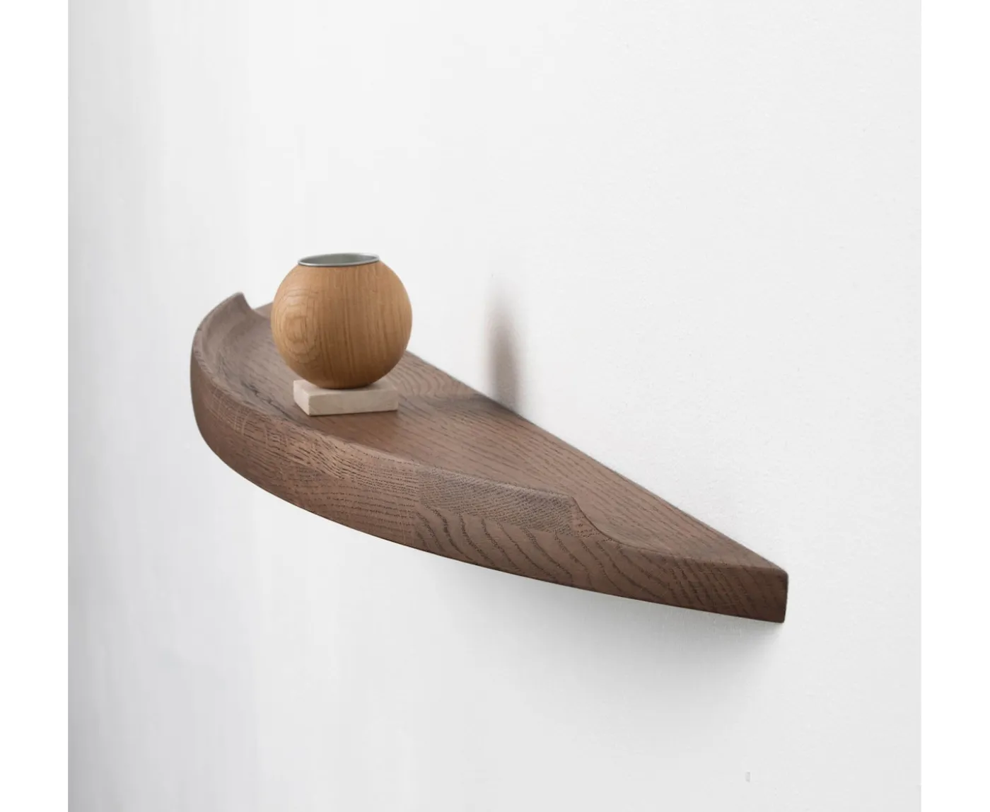 Aakjaer Furniture Arcus Vägghylla Smoked Oil Oak Medium