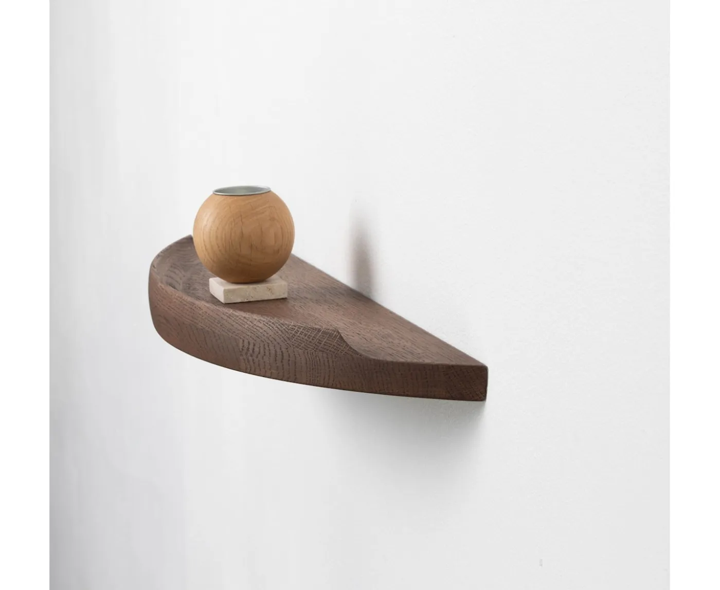 Aakjaer Furniture Arcus Vägghylla Smoked Oil Oak Small