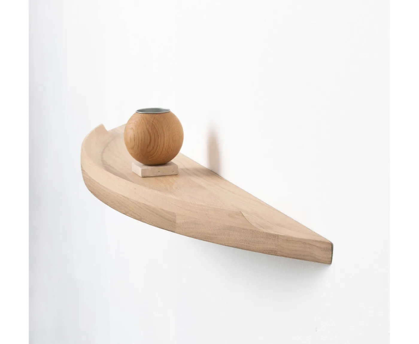 Aakjaer Furniture Arcus Vägghylla White Oil Oak Medium