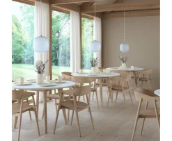 Andersen Furniture AC2 Karmstol Vitpigmenterad Ek