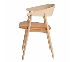 Andersen Furniture AC2 Karmstol Vitpigmenterad Ek/Cognac Läder