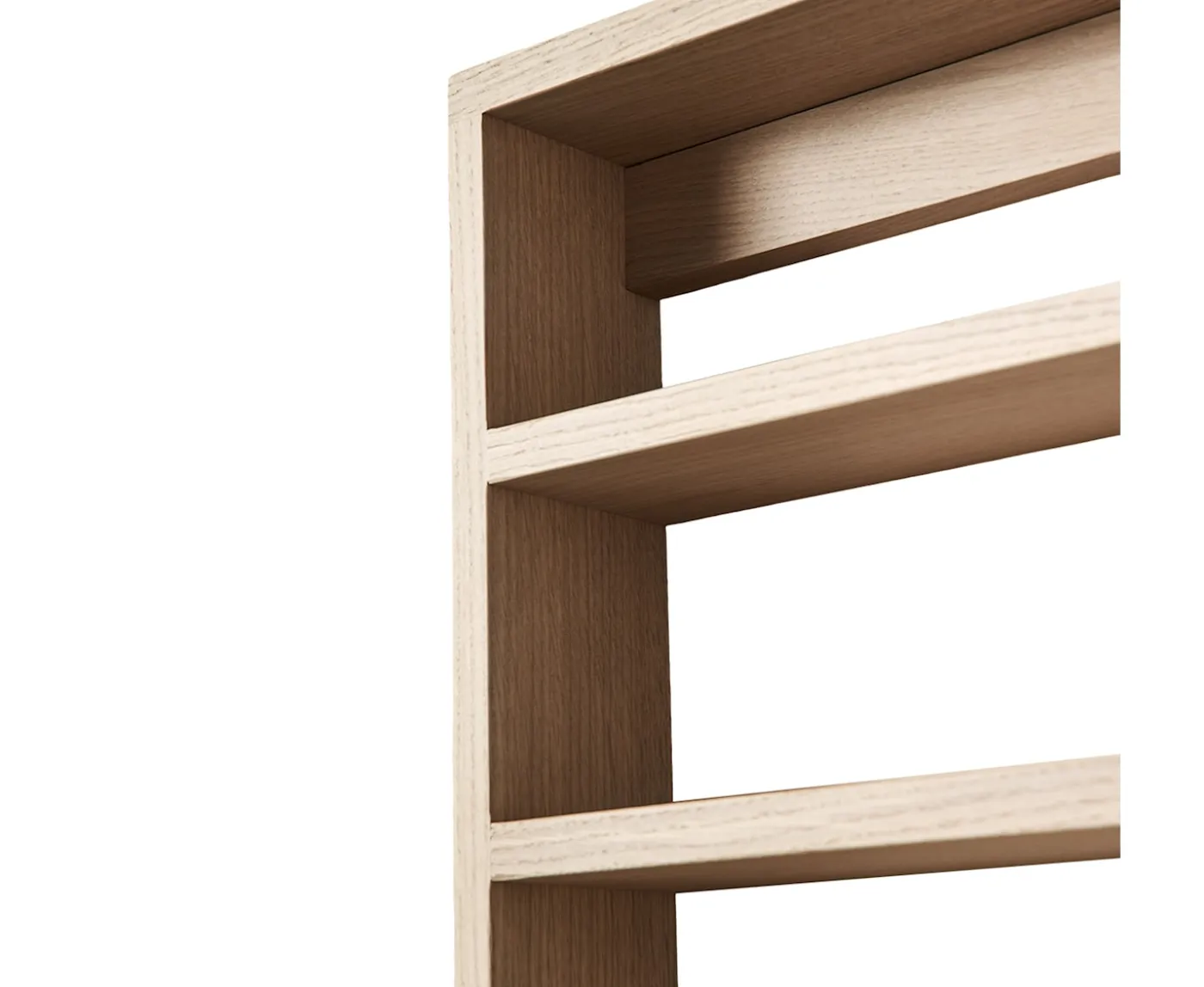 Andersen Furniture A-Podium Vägghylla 70x52