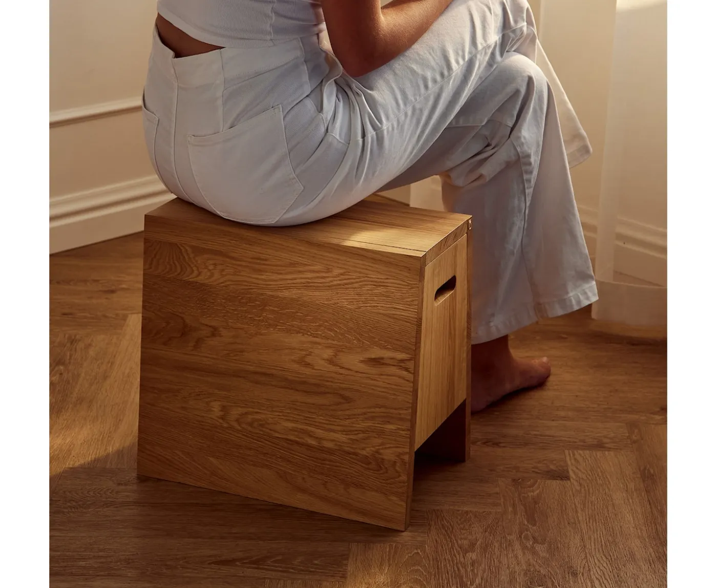 Andersen Furniture Plinth Pall Oak