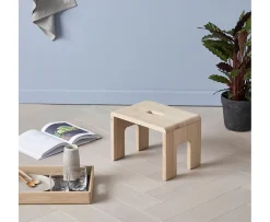 Andersen Furniture Reach Pall Ek 35x25