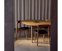 Andersen Furniture Unite Matstol Ek/Svart Läder