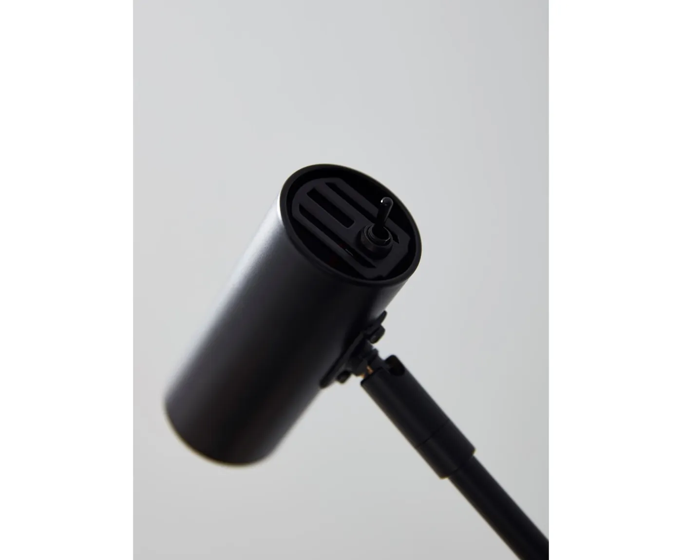 Belid Cato Golvlampa Svart Dimbar LED