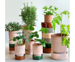 Bergs Potter Hoff Kruka med Fat Raw Rosa/Glazed Emerald Green Ø18