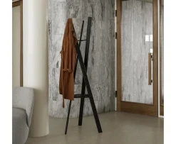 Blomus Rakku Klädhängare Black 176cm
