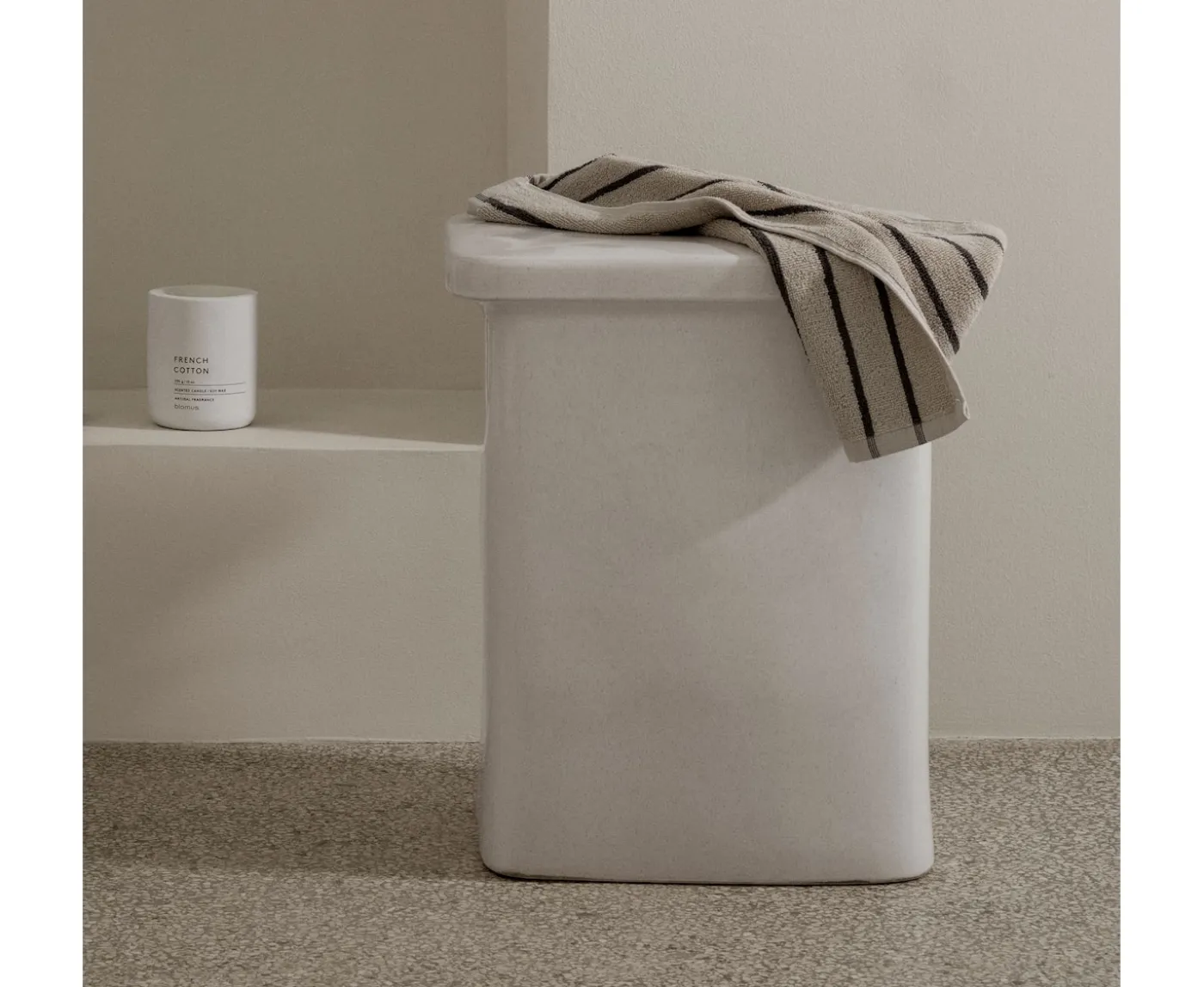 Blomus Toki Pall Lily White