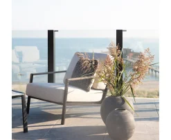 Brafab Lyra Loungefåtölj Black/Beige