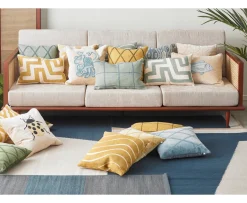 Chhatwal & Jonsson Embroidered Octopus Kuddfodral Sammet Beige/Aqua 50x50