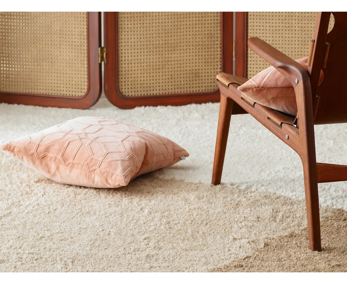 Chhatwal & Jonsson Nandi Kuddfodral Sammet Rose 50x50