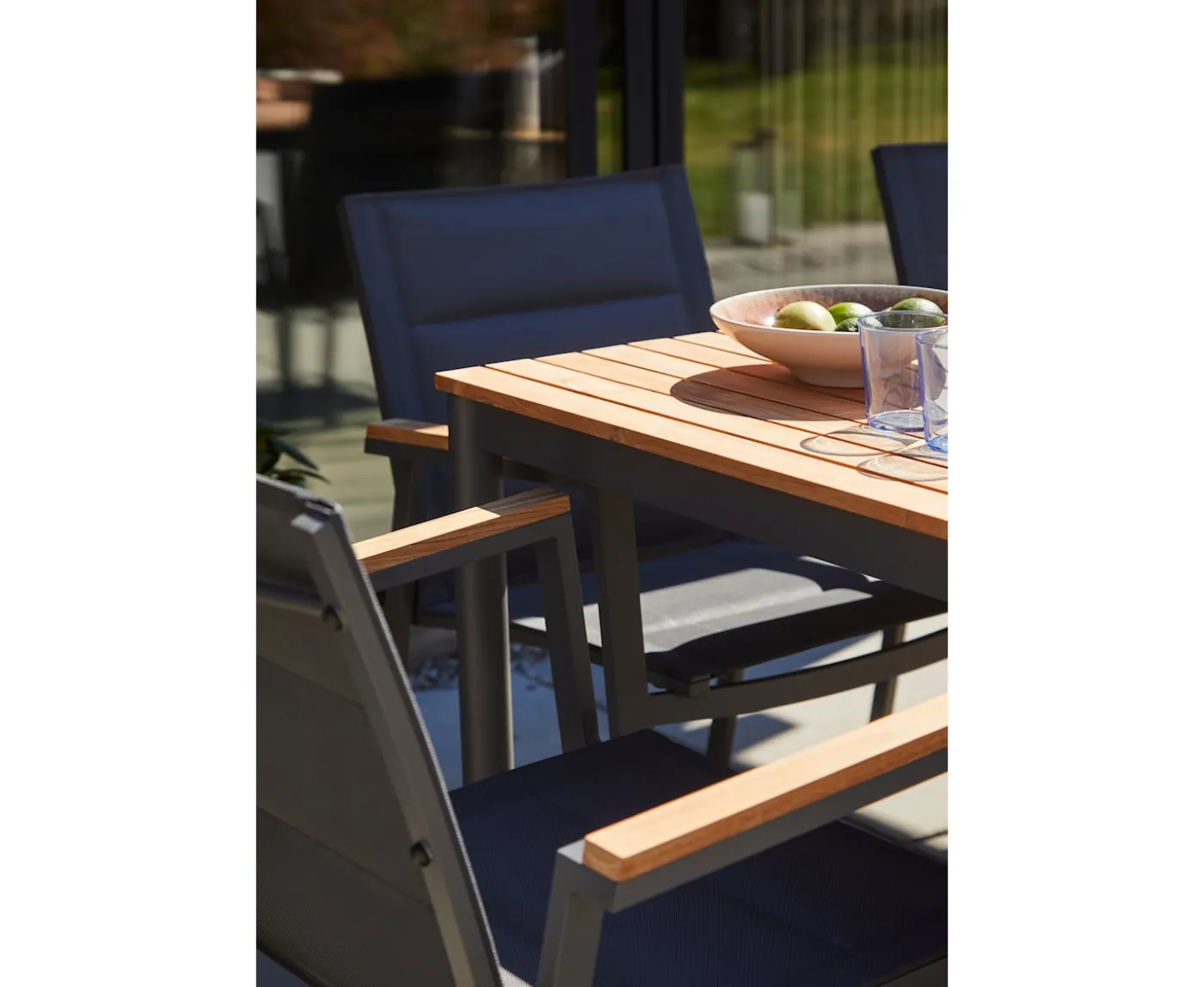 Cinas Mood Rounded Matbord Natur/Anthracite 167x100