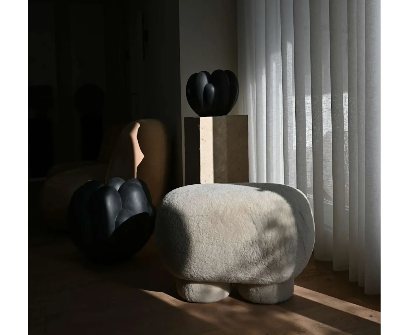 101 Copenhagen Big Foot Bänk Sheepskin Sandshell 70cm