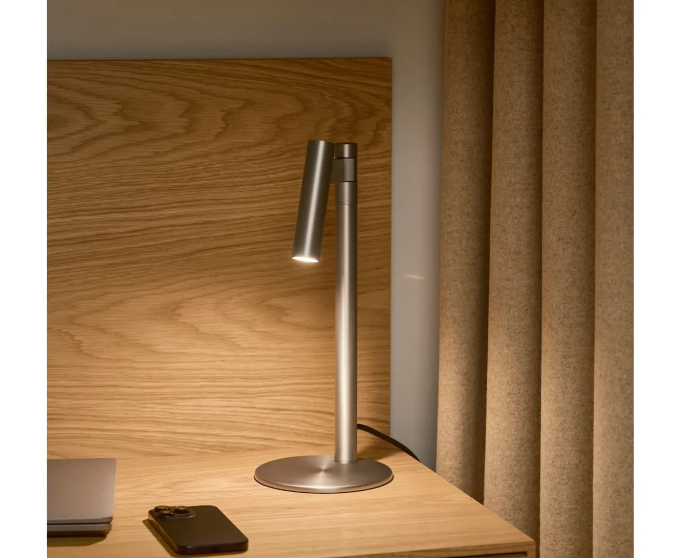 Design For The People Makoto Bordslampa Satin Krom 37cm