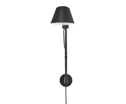 Design For The People Stay Vägglampa Svart