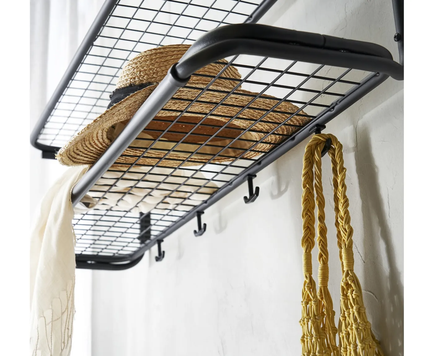 Essem Design Classic Hatthylla Svart 100cm