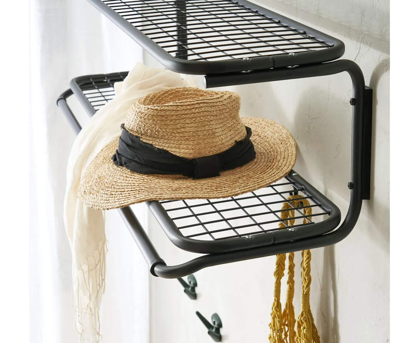 Essem Design Classic Hatthylla Svart 100cm