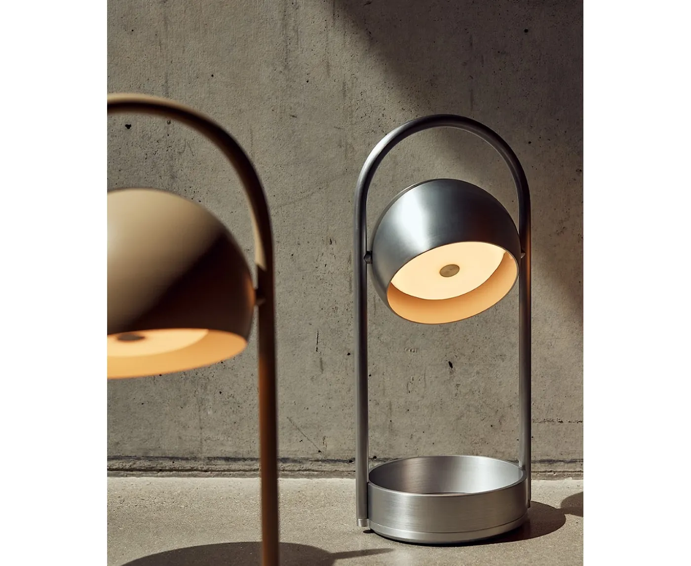Frandsen Ball Portabel Bordslampa Olive Green 32cm