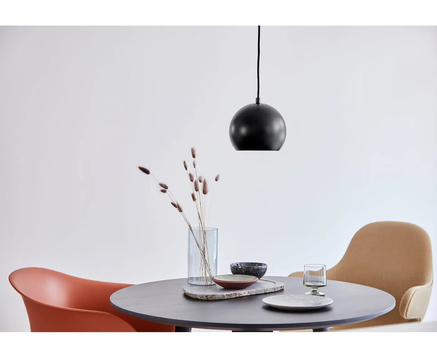 Frandsen Ball Taklampa Matt Black Ø18