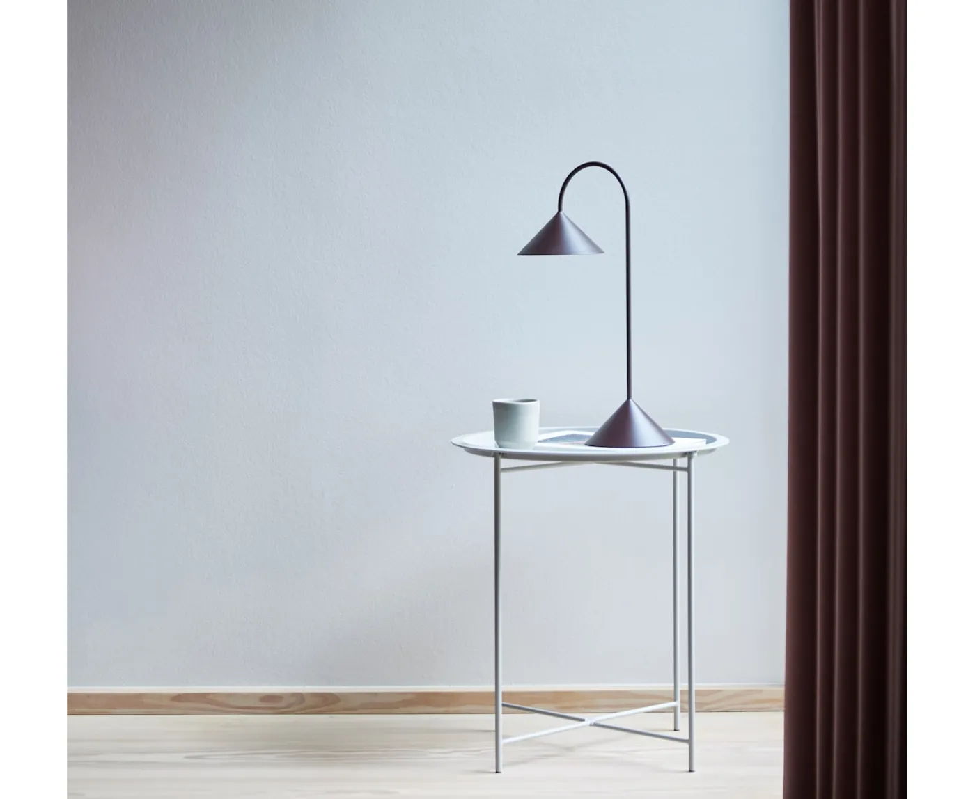 Frandsen Grasp Portabel Bordslampa Matt Beetroot 47cm