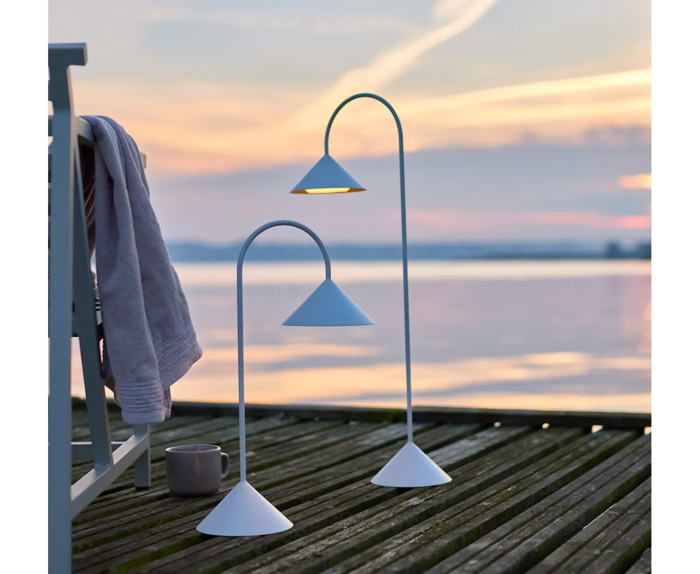 Frandsen Grasp Portabel Bordslampa Matt White 47cm