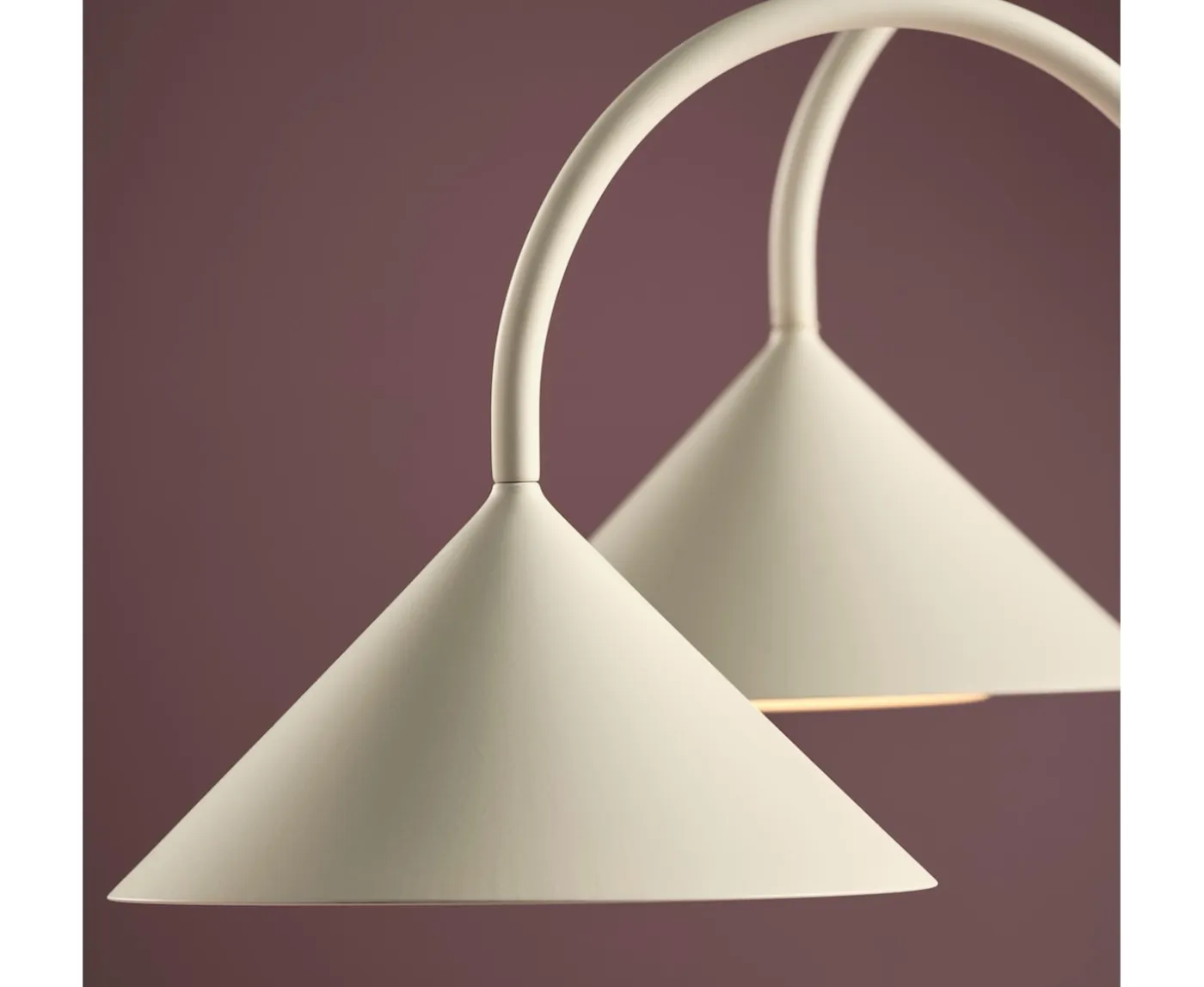 Frandsen Grasp Portabel Bordslampa Matt White 72cm