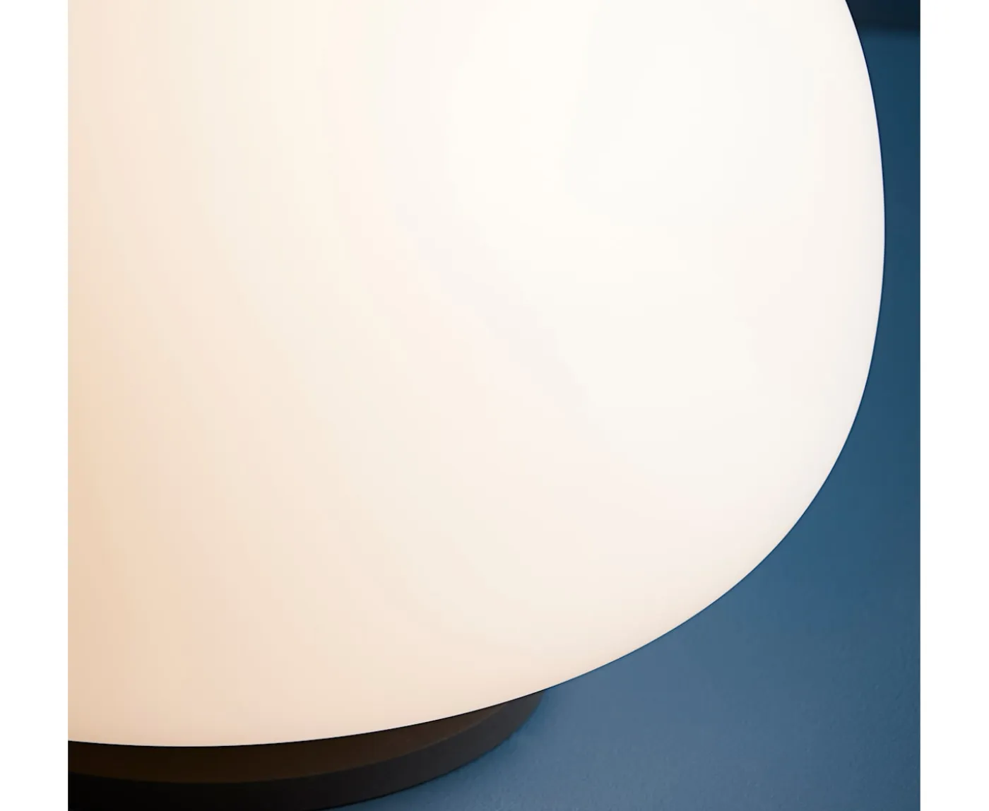 Frandsen Supernate Bordslampa Opal White/Black Ø38