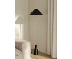 Globen Lighting Cannes Golvlampa Svart