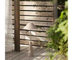 Globen Lighting Cannes Portabel Golvlampa Mud