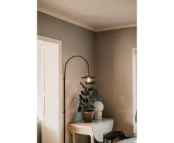 Globen Lighting Cobbler Vägglampa Rök 150cm