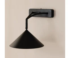 Globen Lighting Curve Vägglampa Svart