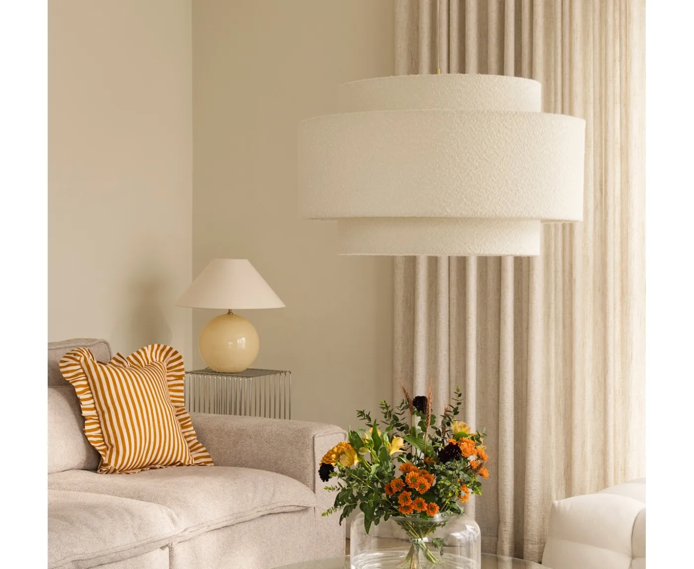 Globen Lighting Iris Bordslampa Creme 45cm