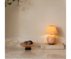 Globen Lighting Iris Portabel Bordslampa Blush