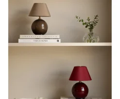 Globen Lighting Iris Portabel Bordslampa Burgundy