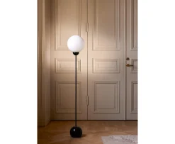 Globen Lighting Ripley Golvlampa Svart 144cm