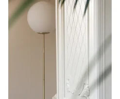 Globen Lighting Torrano Golvlampa Vit