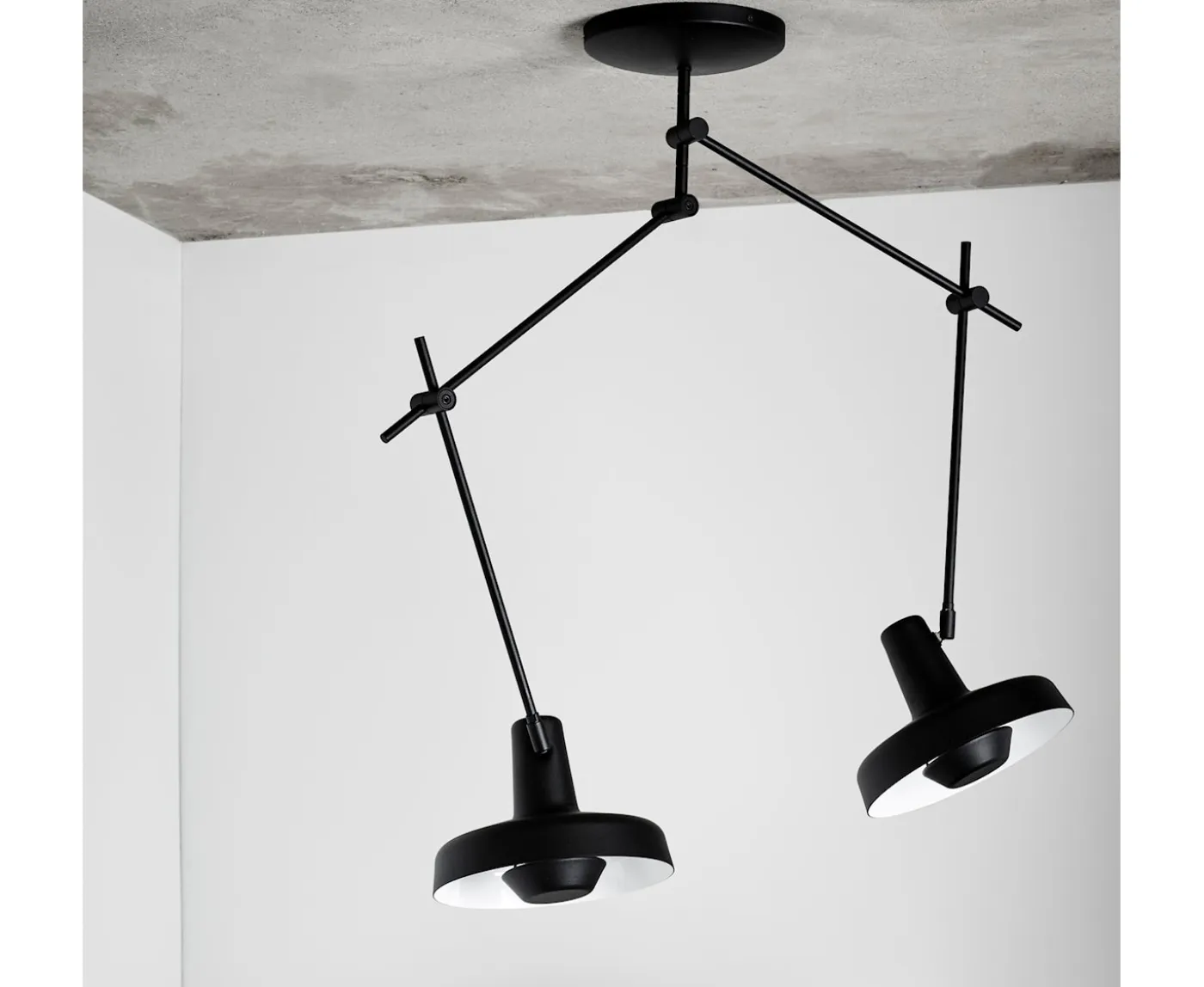 Grupa Arigato Taklampa Double Black