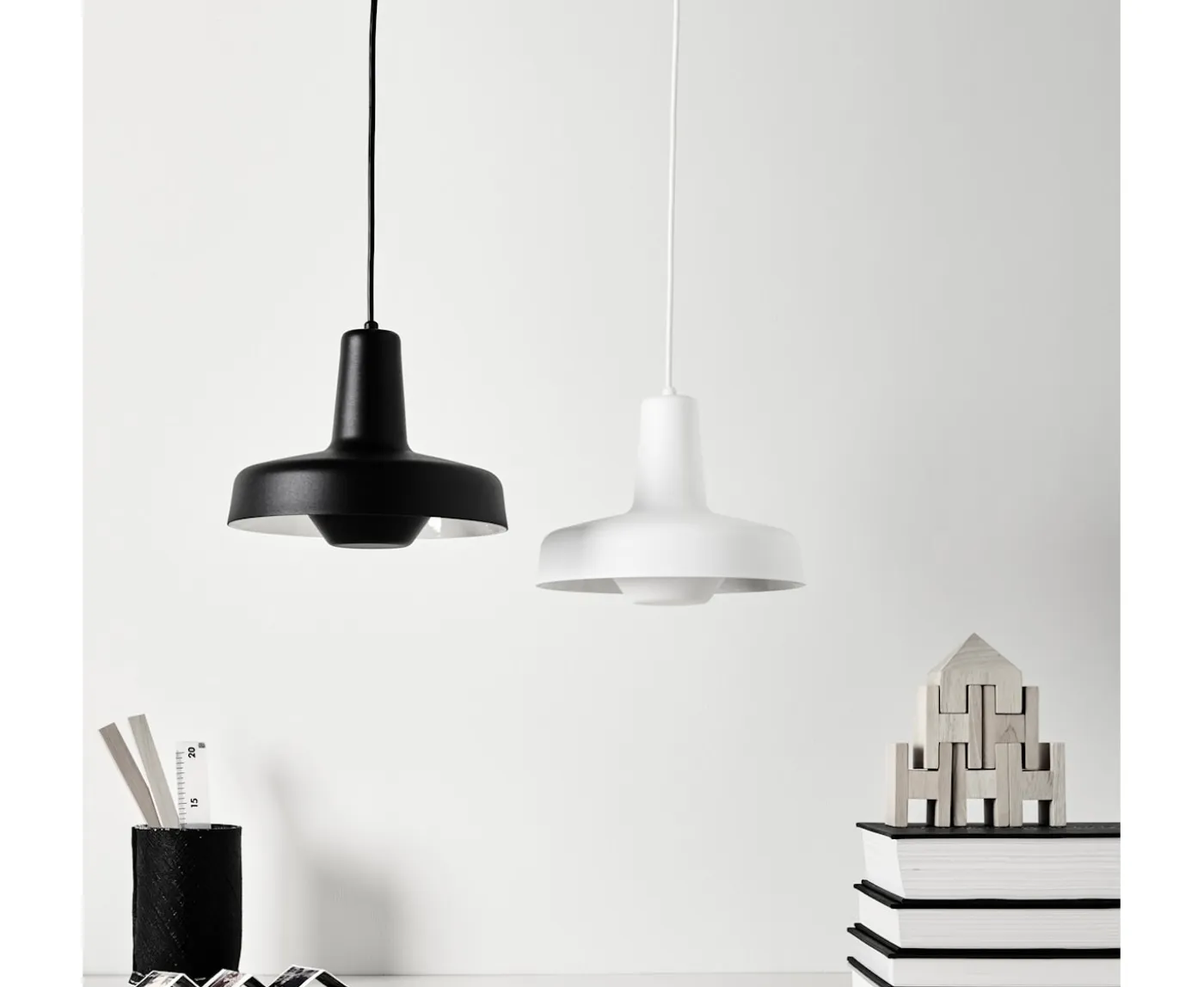 Grupa Arigato Taklampa White 22cm