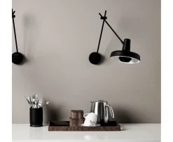 Grupa Arigato Vägglampa Black 22cm