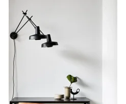 Grupa Arigato Vägglampa Double Black