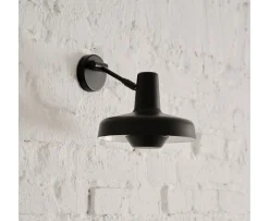 Grupa Arigato Vägglampa Extra Short Black