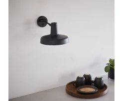 Grupa Arigato Vägglampa Extra Short Black