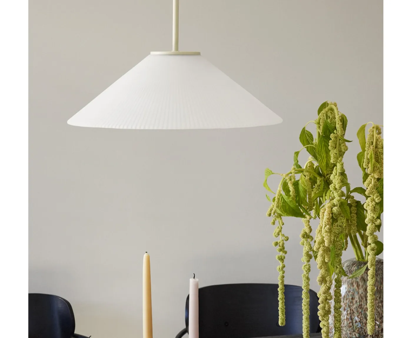 Hübsch Solid Taklampa White/Sand Ø44