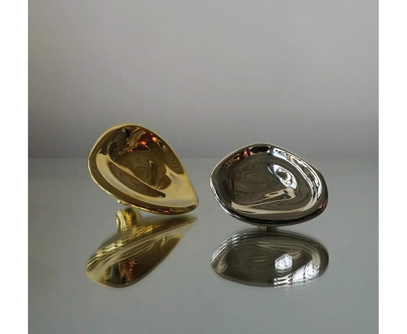 Hein Studio Ripple no. 02 Väggkrok Brass Large