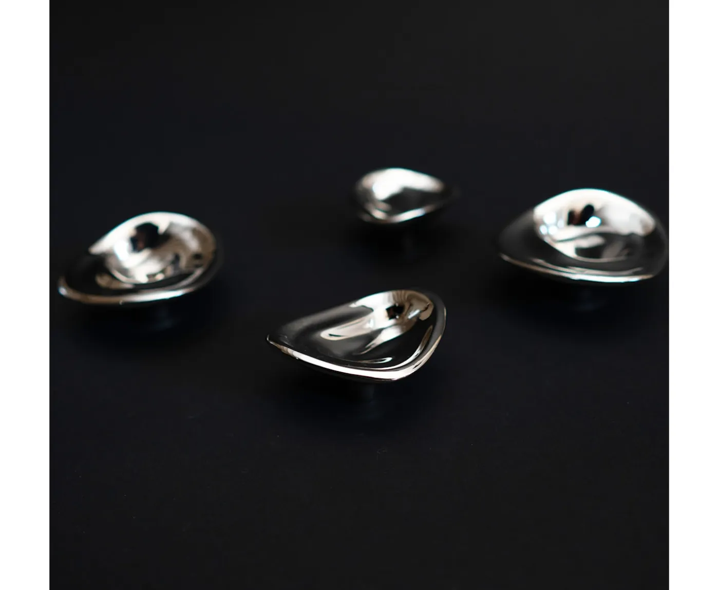 Hein Studio Ripple no. 02 Väggkrok Titanium Large