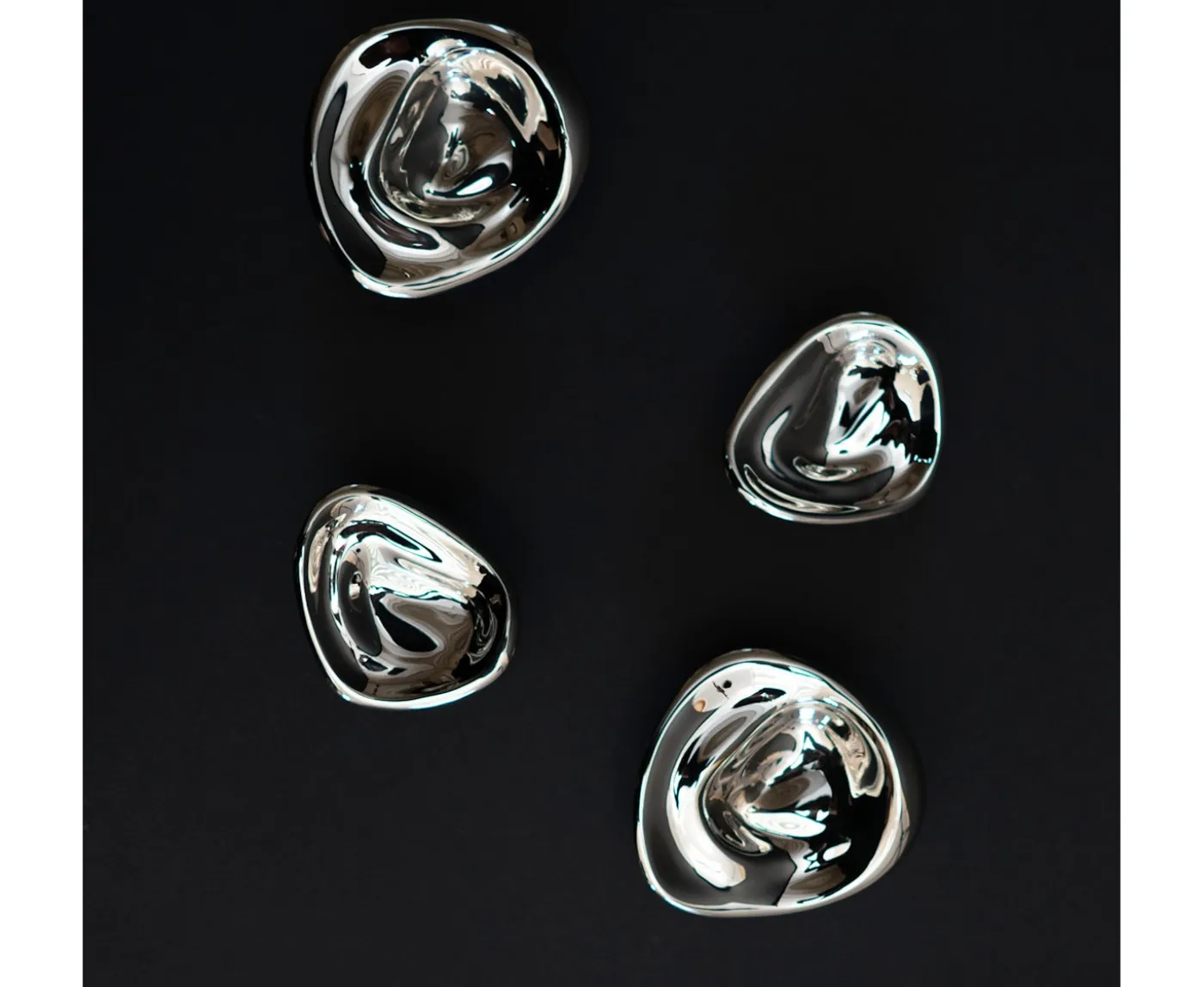 Hein Studio Ripple no. 02 Väggkrok Titanium Large