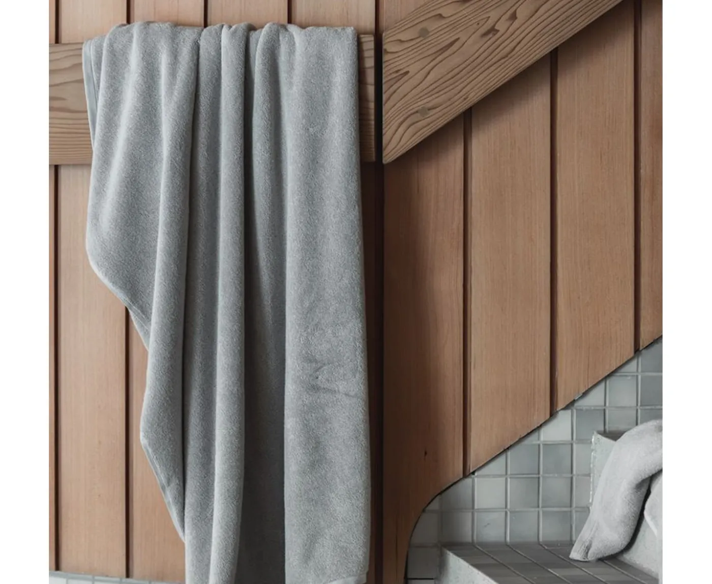 Høie Spa Handduk Ljusgrå 100x150