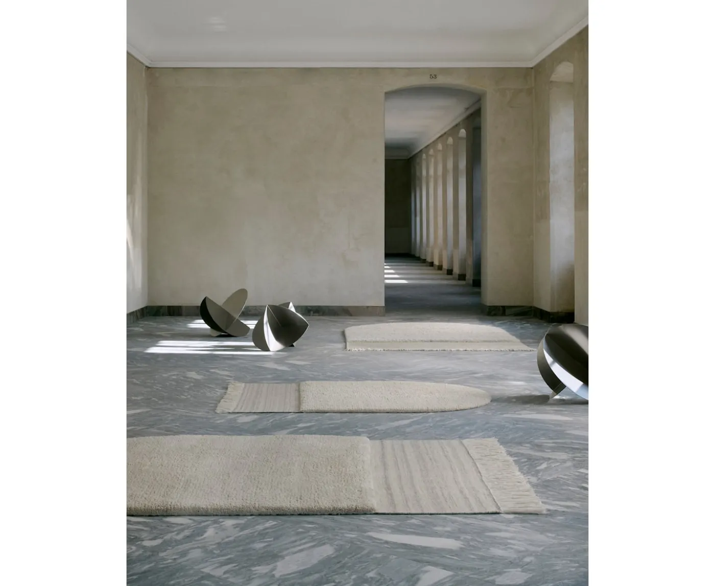 Linie Design Eternal Eye Ullmatta Natural 200x300